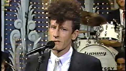 Lyle Lovett & Francine Reed on Johnny Carson's sho...