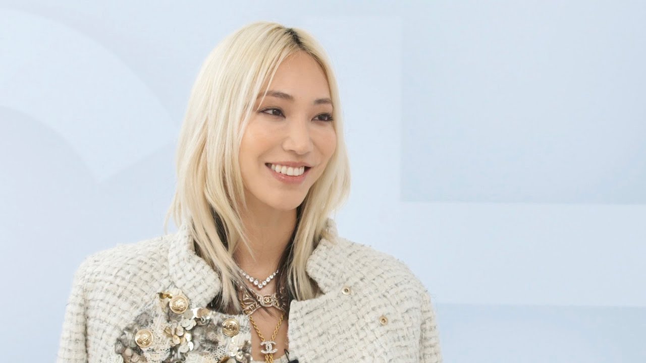 Soo Joo Park with Laura Bailey after the Spring-Summer 2021 Ready-to-Wear Show — CHANEL