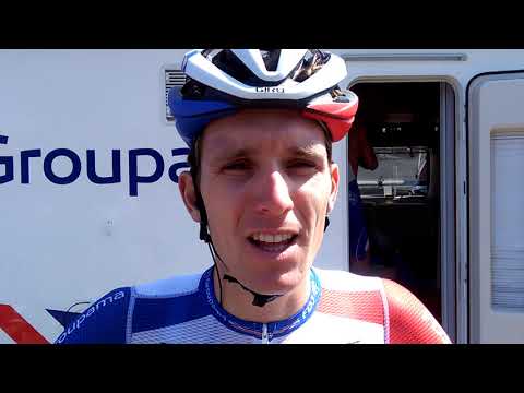 Video: Giro d'Italia 2019: Arnaud Demare yeej kev npau taws ntawm theem 10 rau Modena