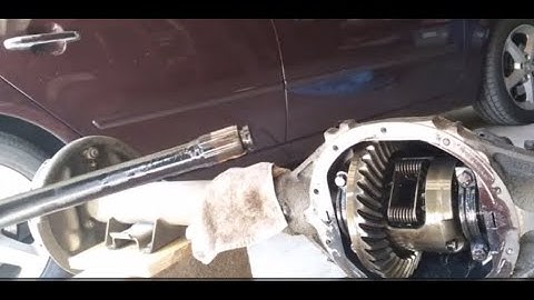 1968 Camaro Rear Axle Removal : 157