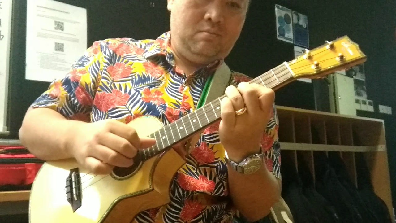 C'est Si Bon (French Song) - Daniel Purnomo Singapore Fingerstyle Solo Ukulele