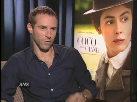 วีดีโอ: Alessandro Nivola มูลค่าสุทธิ: Wiki, แต่งงานแล้ว, ครอบครัว, แต่งงาน, เงินเดือน, พี่น้อง