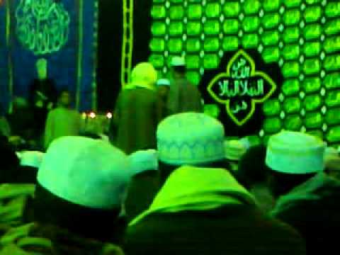 محمود عوض انشاد 
