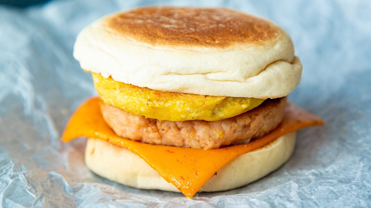 VEGAN EGG MCMUFFIN !?   THE RETURN OF FEBURGERARY