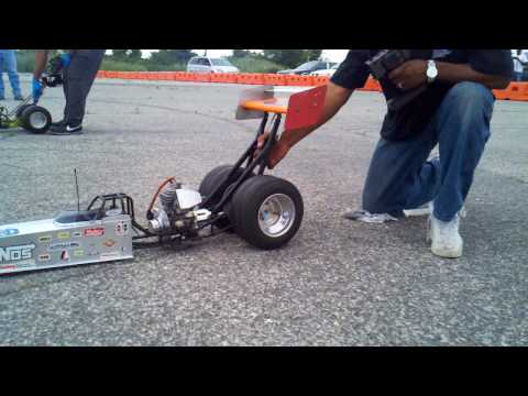 1/4 scale dragster race www.Nitrostreets.com