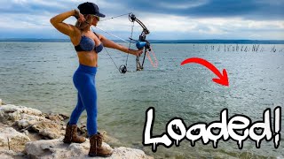 Bow Fishing Big Fish In Inches Of Water!!! (Mutant Fish Shot!!!?)