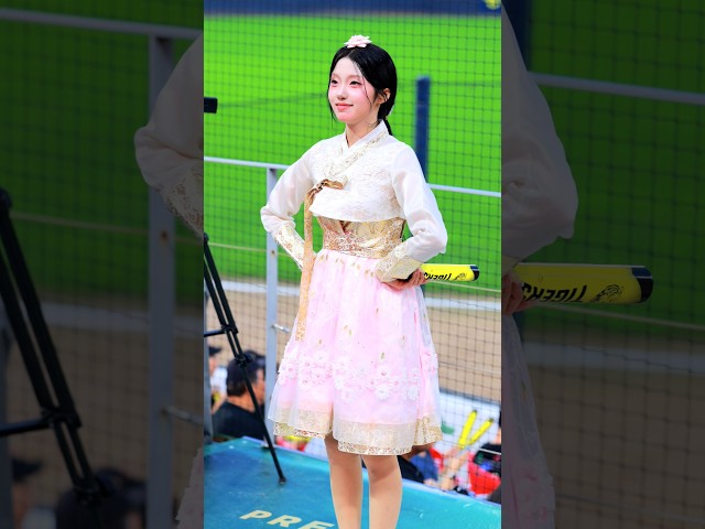 기아 타이거즈 이예은 치어리더 ❤️ 갑자기 깜짝 브이! | 치어리더 직캠