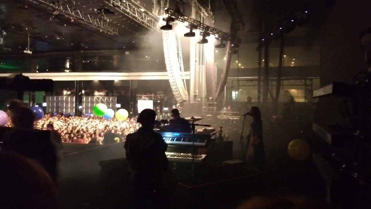 Jared Leto with fans @ São Paulo, Brazil - YouTube