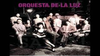 Vignette de la vidéo "ORQUESTA DE LA LUZ  --  SALSA CALIENTE DEL JAPÓN"