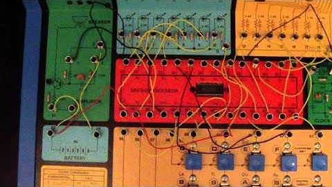 (Narrated) Radio Shack Microcomputer Trainer
