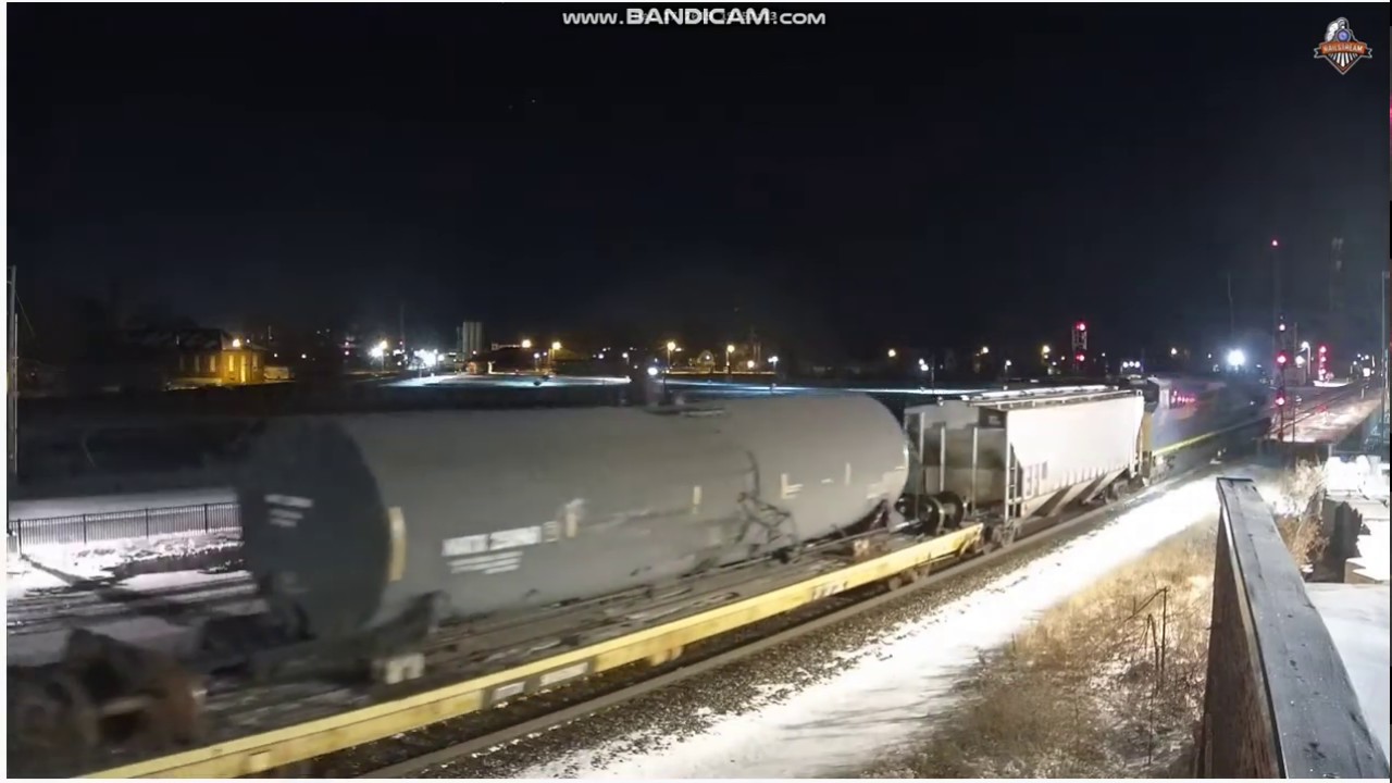 Derailed train car in Fostoria OH YouTube