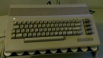Commodore 64 - Testing in bedroom - Intro