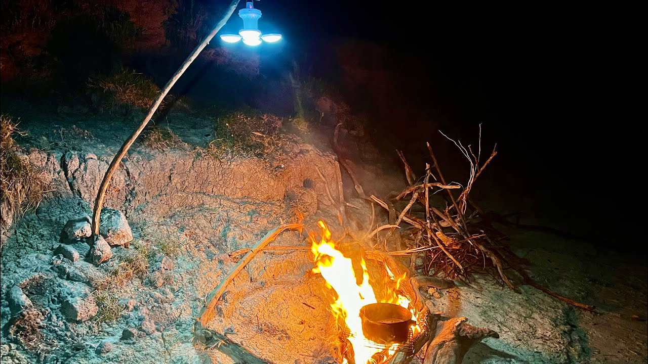 3 DÍAS SOLO EN EL RÍO – Pesca, fuego y comida nocturna 🔥