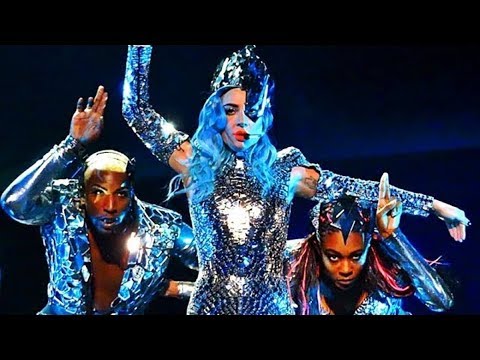 Video: Konsert Lady Gaga Jatuh Di Las Vegas - Video
