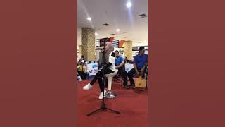 Jaran Goyang acoustic version cover by Ermi Sanisha