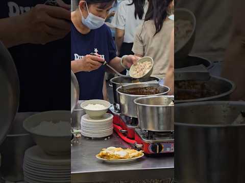 嘉義文化路夜市郭家，生意最好火雞肉飯之一，這家是觀光客在吃的嗎？