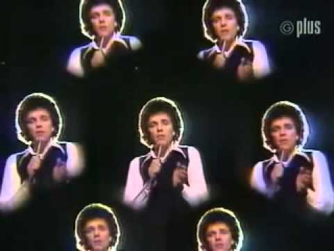 Leo Sayer - When I Need You  ( TOTP ) 1977