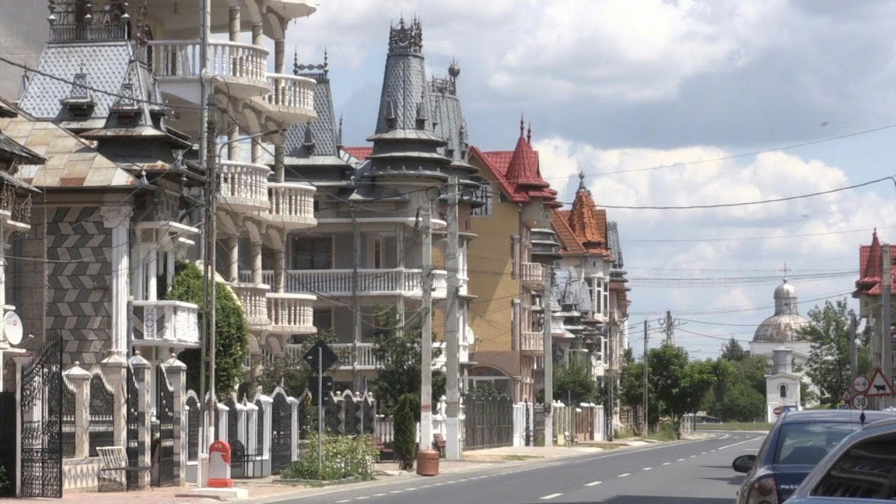 Резултат с изображение за „Ромските палати“ в румъния