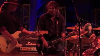 Video thumbnail of "Los Lonely Boys ~How Far is Heaven~ LIVE IN AUSTIN TEXAS"