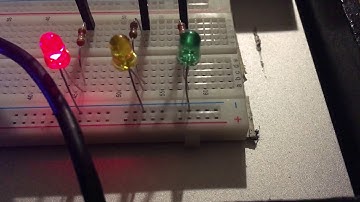 Semaforo con NODEMCU0.9 (ESP8266)