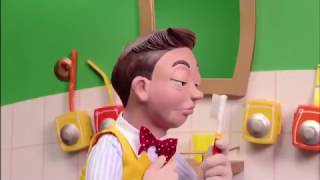 Lazytown Stingy Brushes His Teeth