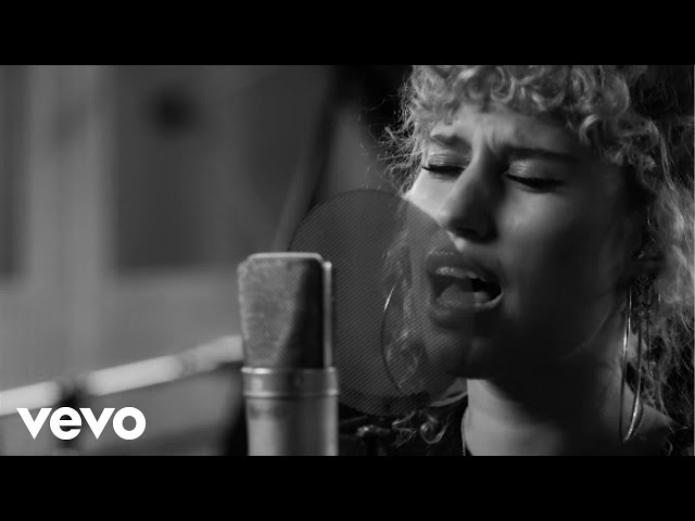 Jonas Blue - By Your Side ft. RAYE (Abbey Road Live Version) class=