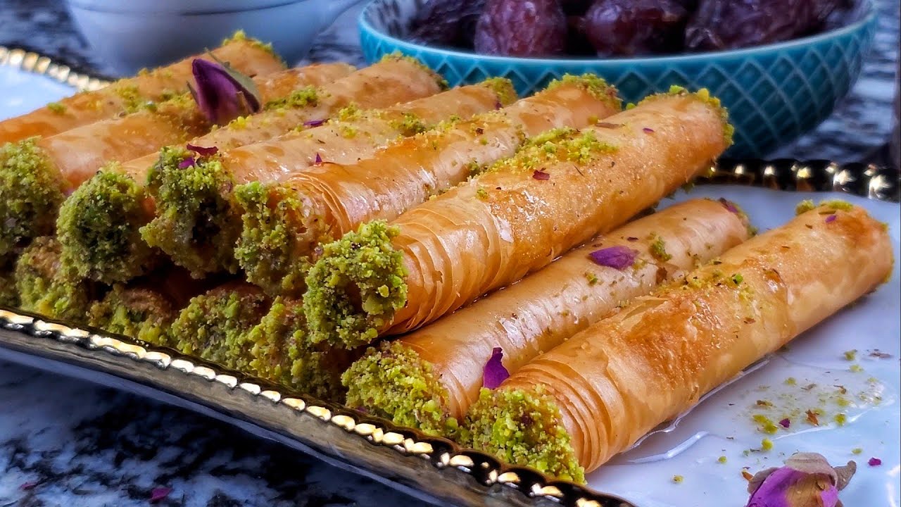 زنود الست بالقشطه من حلويات رمضان مقرمشه خرافيه Znood alset baklava with cream filling