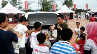 Huawei Ascend to New Heights - 988 DJ Anson 说马来语