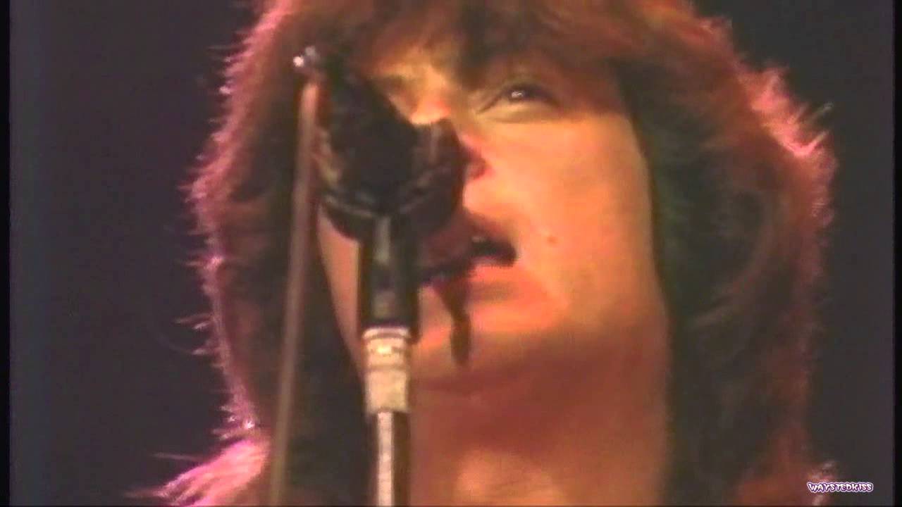 RAINBOW (3/14/84 Budokan) Miss Mistreated [remastered audio]