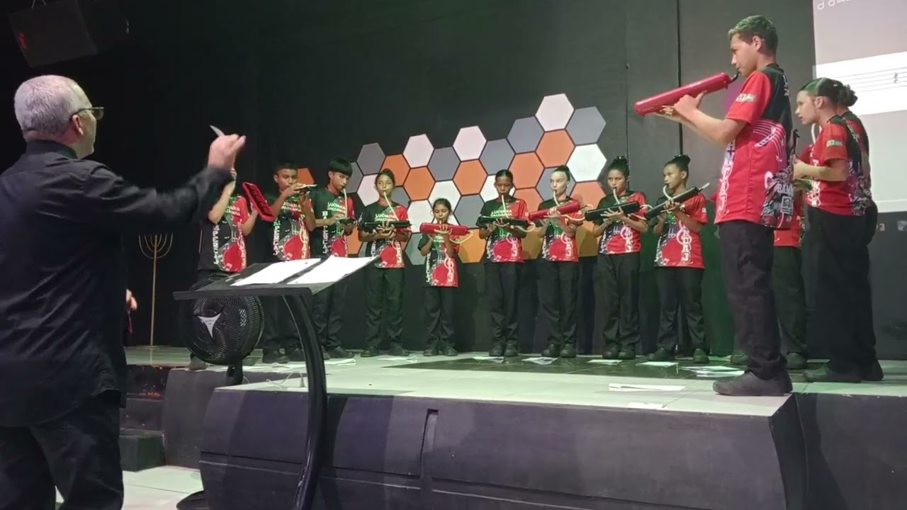 2° apresentação com escaleta na igreja batista 