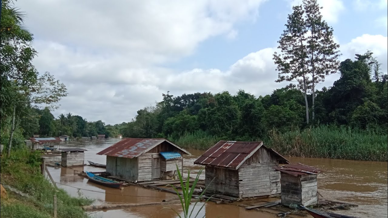 Kampung terujung & terjauh di pedalaman sungai lahei. Desa Haragandang, Kalimantan Tengah.