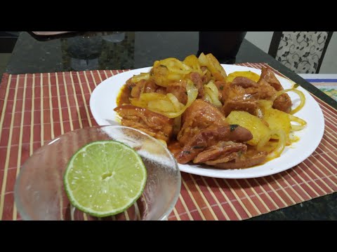 Vídeo: Batatas Com Carne De Porco Na Panela