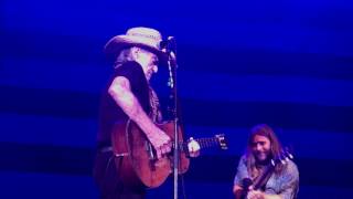Sheryl Crow ft. Willie & Lukas Nelson - Willie Nelson's 4th of July Picnic 2017
