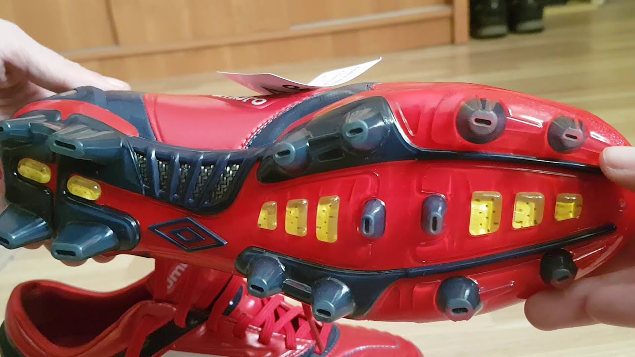 Umbro Stealth Pro HG red/white/navy unboxing and on feet