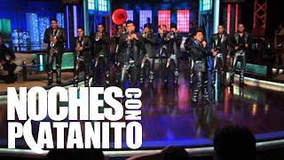 Banda Carnaval sings "Lo Que Pienso De Ti"