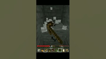 Minecraft, But Random Blocks Spawn When You Walk
