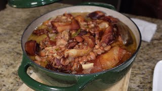 Southern Pork and Beans with Smoked Pigtails