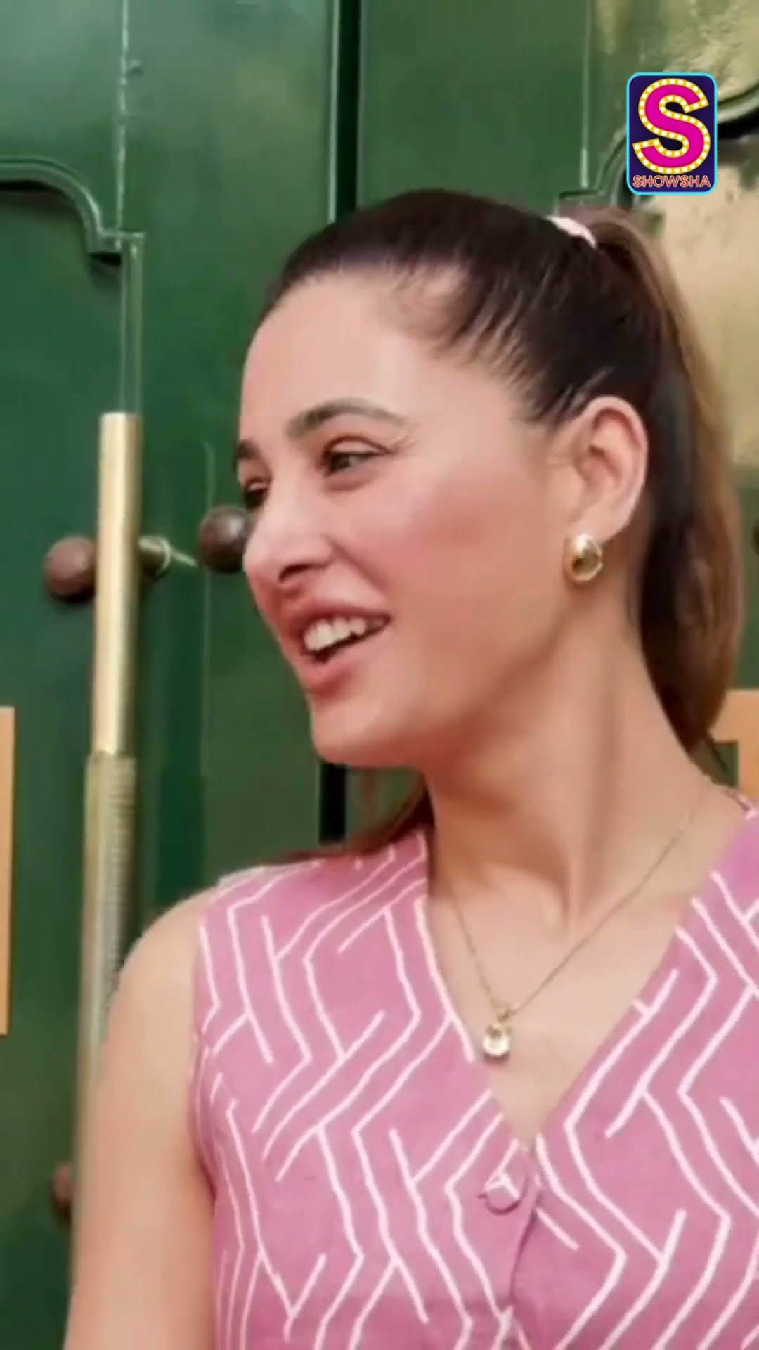 Nargis Fakhri Dazzles In Her Adorable Pink Look, Radiating Elegance And Charm | News18 | N18S