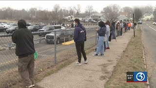 VIDEO: Crowds gather to catch a glimpse of vice president