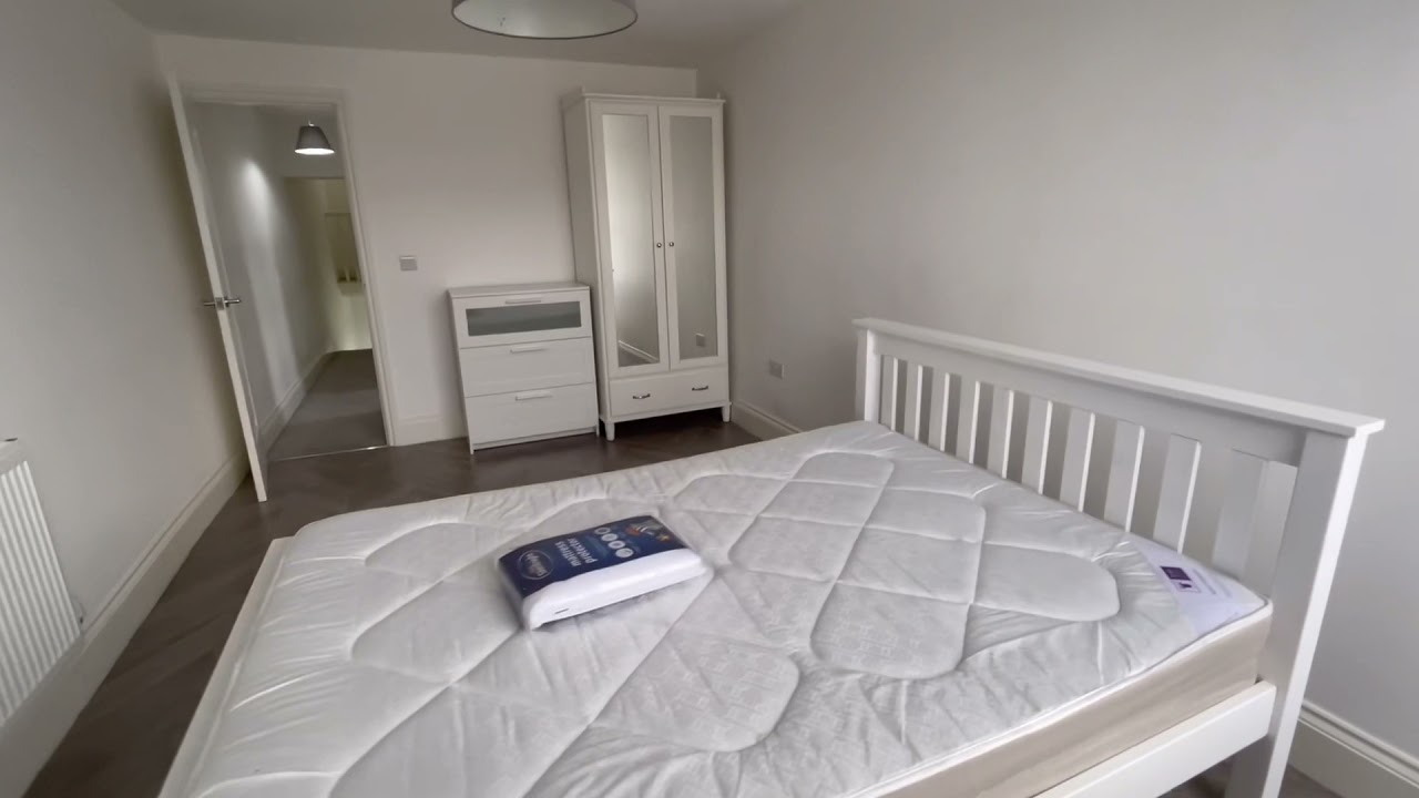 2 bed flat to rent on Connaught Road, Cardiff YouTube