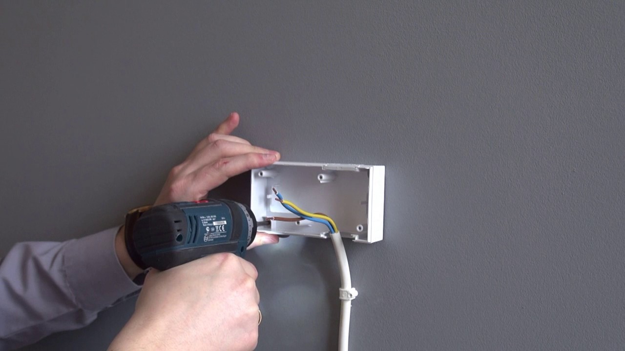 OSPEL - montaż gniazda podwójnego serii Madera