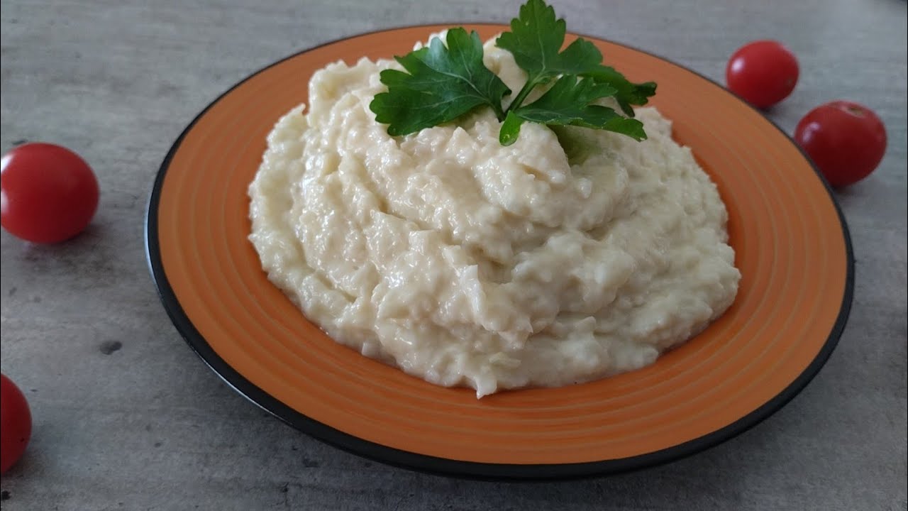 Cavolfiore con maionese cremosa fatta in casa/ Conopida cu maioneza