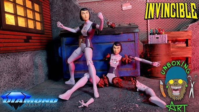 Invincible Wave 2 Set of 2 Deluxe Figures