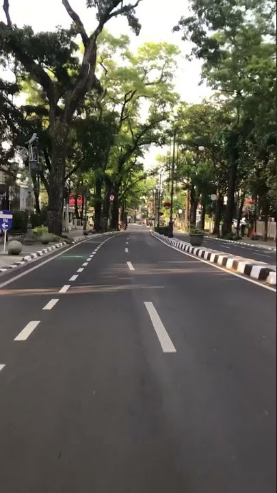 NAIK MOTOR DI JALANAN YANG SEPI DAN BERSIH | HALU STORY #shorts  #storyhalu #storyig #storywa