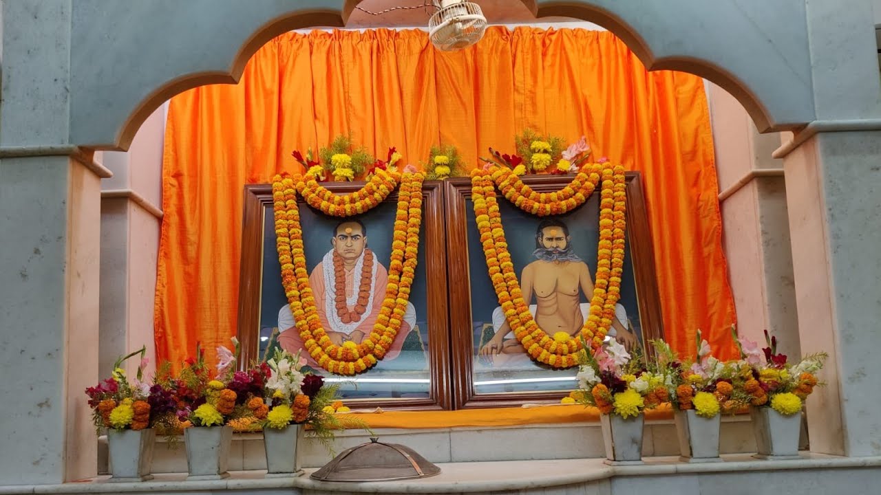 कीचड़ की निंदा मत करो। सुने।