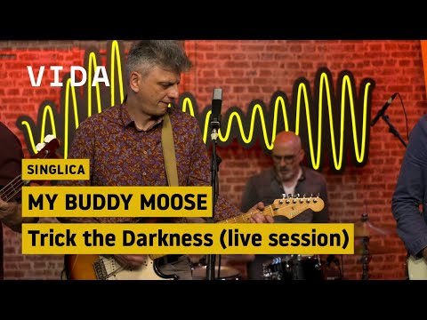 Singlica - My Buddy Moose: Trick the Darkness