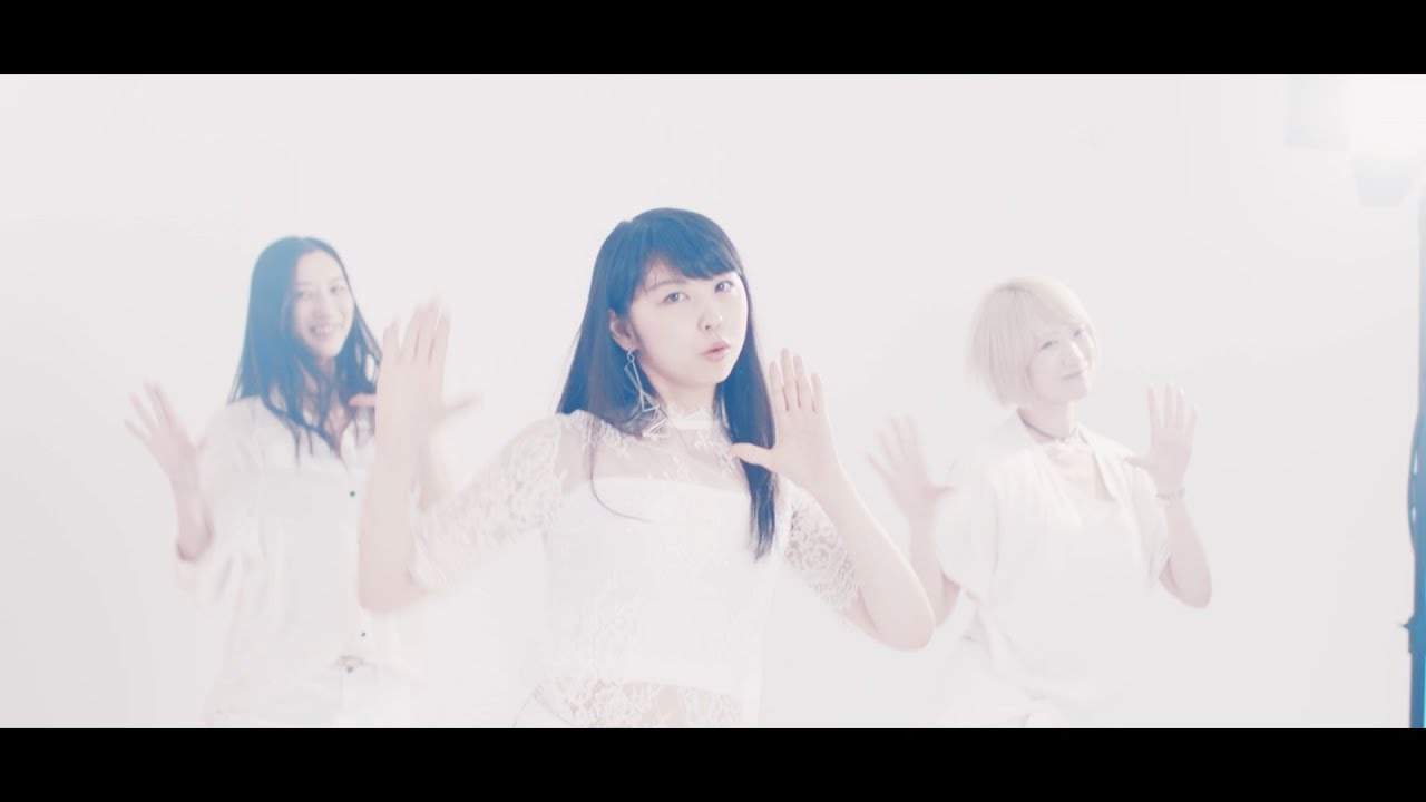 Watch 井上実優 『Shake up』 Music Video(Short Ver.) on YouTube Watch 井上実優 『Shake up』 Music Video(Short Ver.) on YouTube