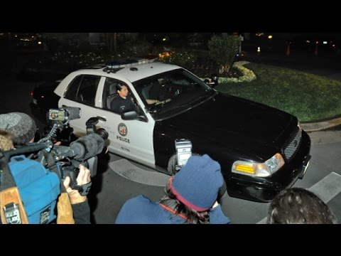 kids anka Charlie Sheen Kids taken away by Police - Battle with Warner Brothers continues