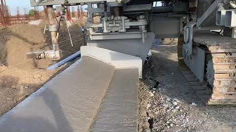 Thi công bó vỉa bằng máy Power Curbers & Power Pavers 5700-B