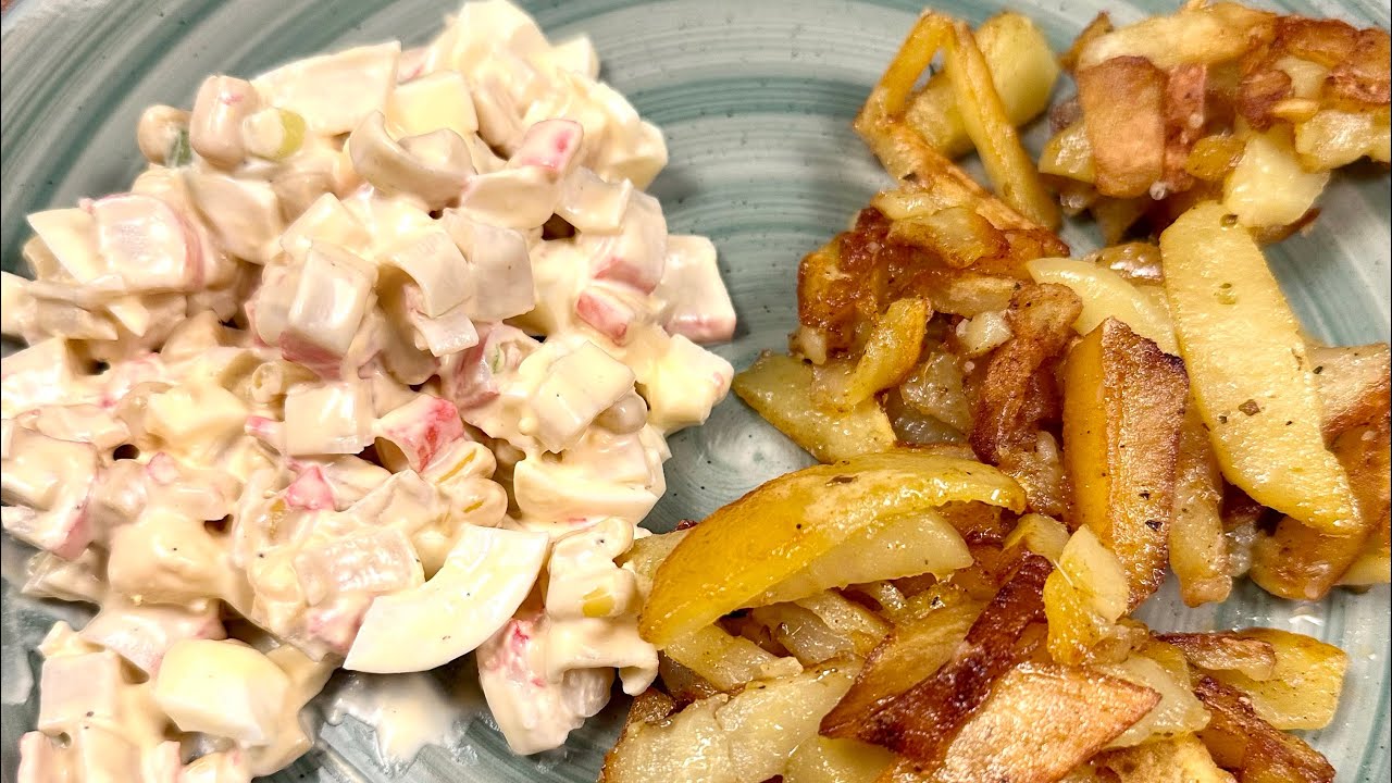 Crab egg salad with corn and fried potatoes